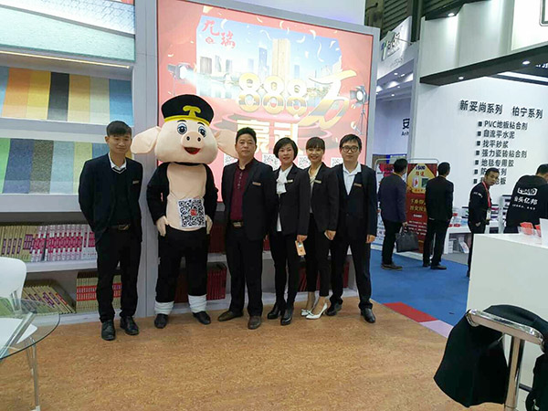 PVC地板厂家九瑞地板伴您前行