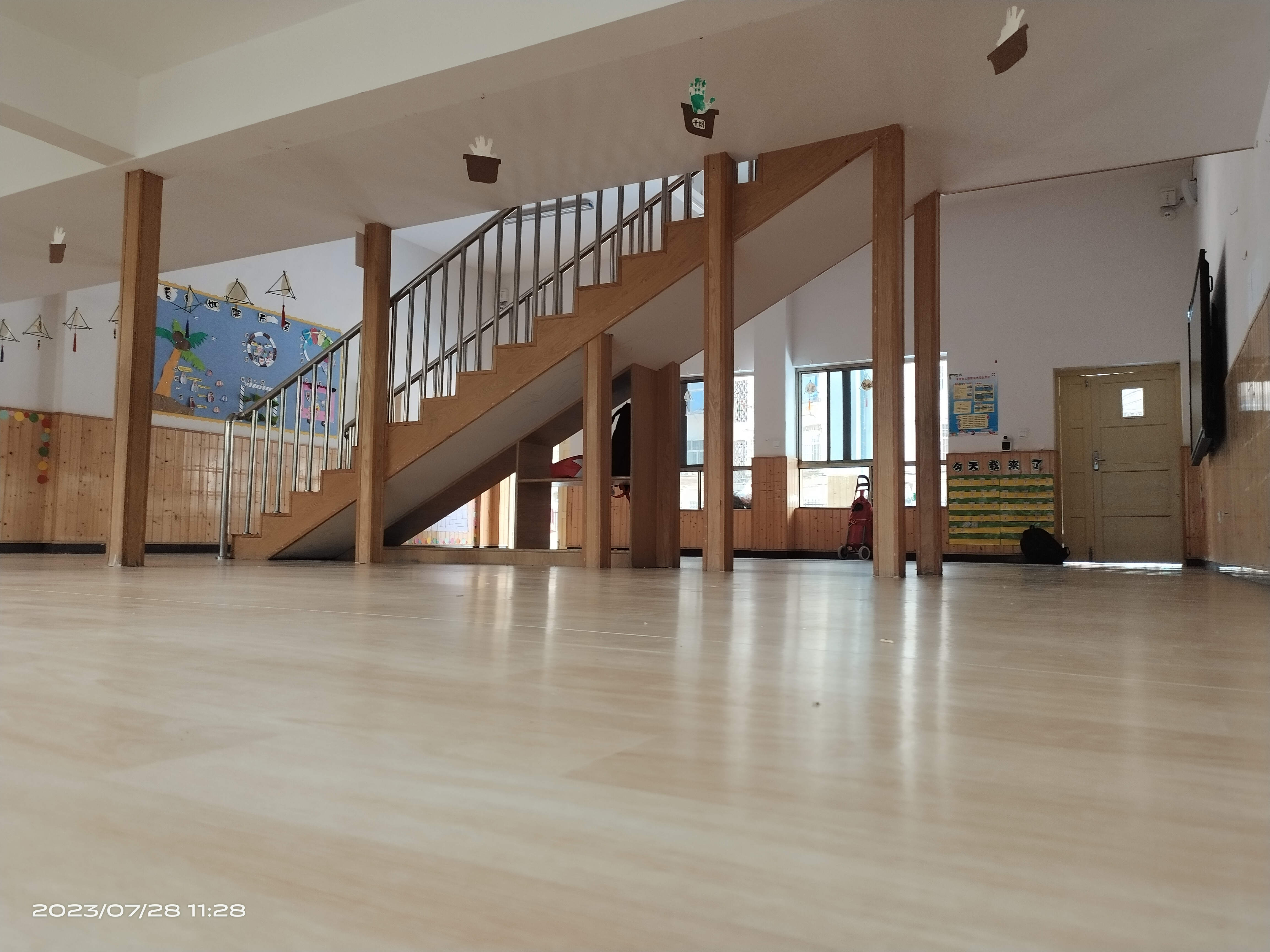 安化紫云幼儿园PVC地板工程案例展示封面
