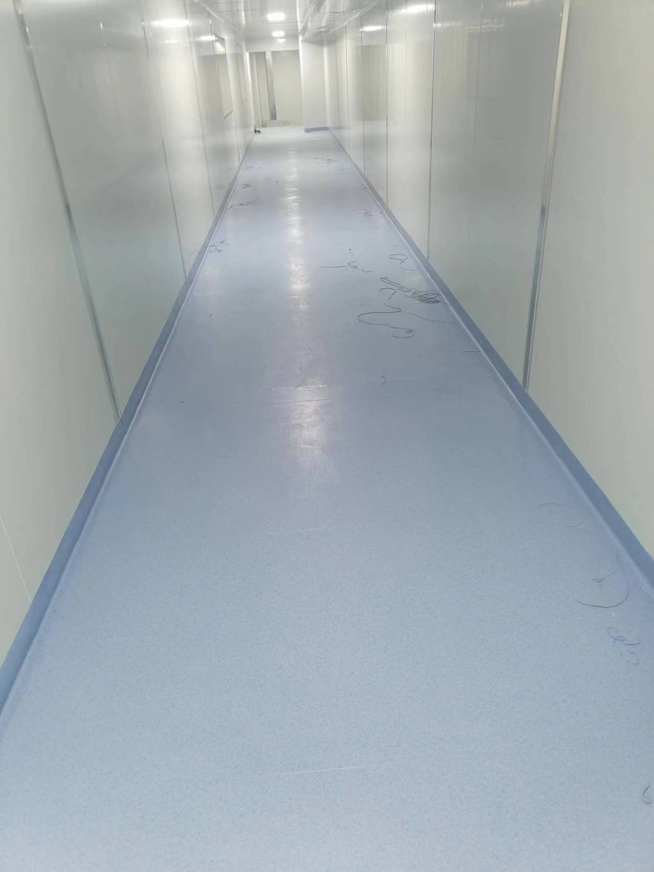 养老院PVC塑胶地板卷材详细施工流程