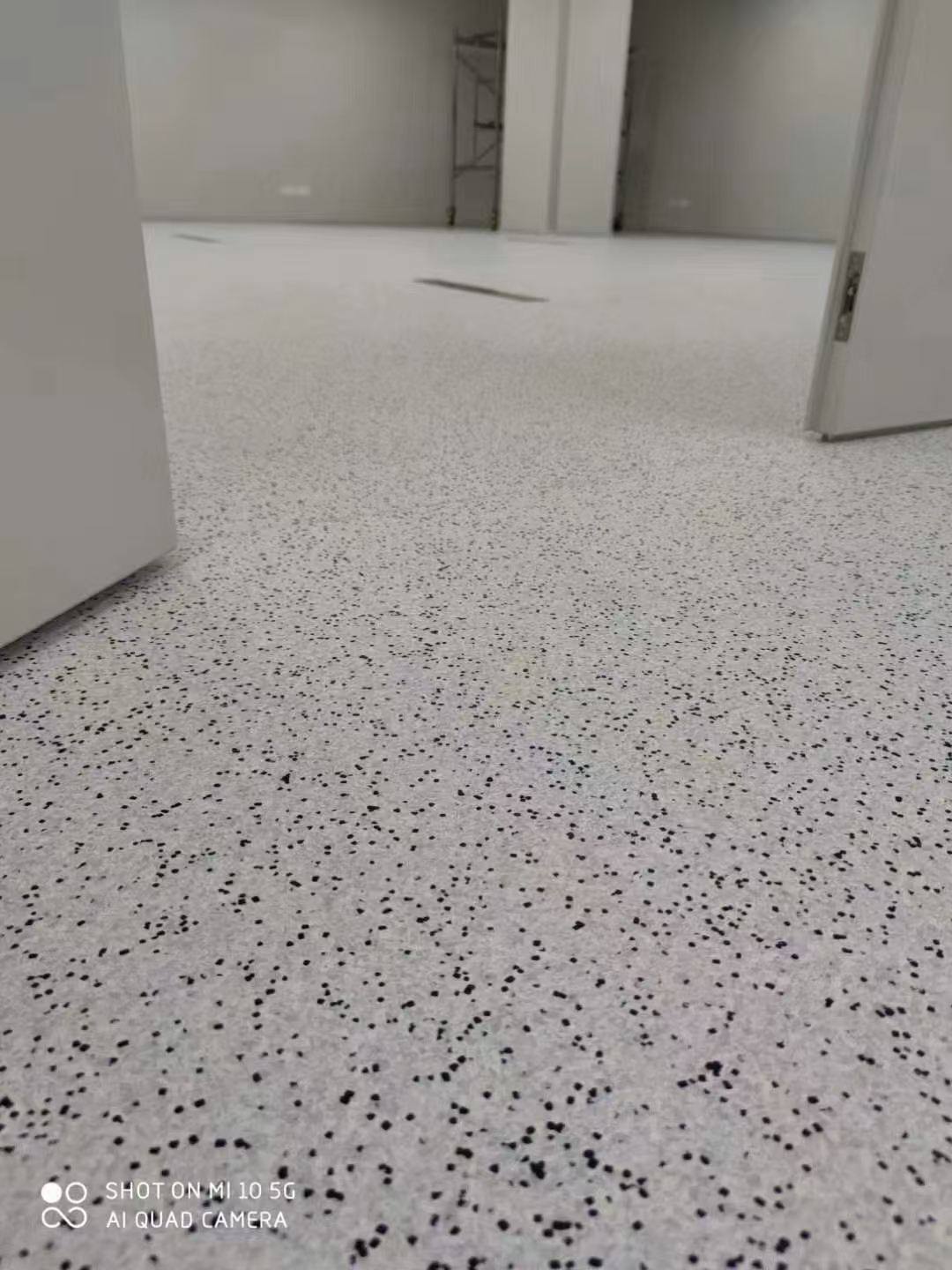 探索PVC塑胶地板的前世今生