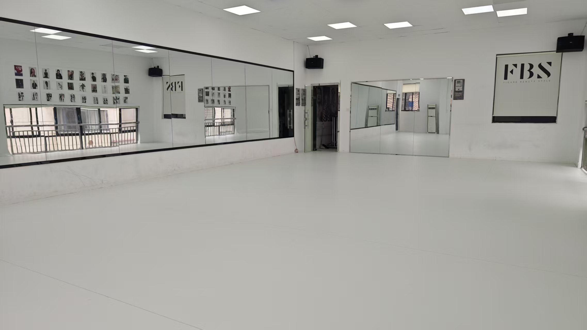 华鑫艺术培训学校舞蹈教室PVC塑胶地板工程案例展示封面